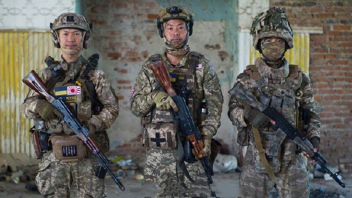 俄乌战场发现日本雇佣兵，这批日本雇佣兵全部都是炮兵，部署在基辅外围阵地，装备有A