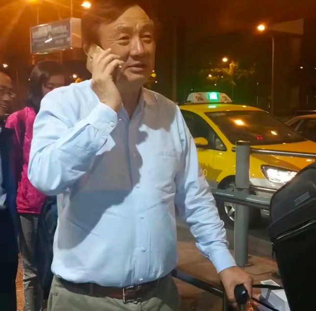 余承东真的是得到了任正非的真传了——做大事者，不拘小节！如果不看脸，仅看身上皱巴