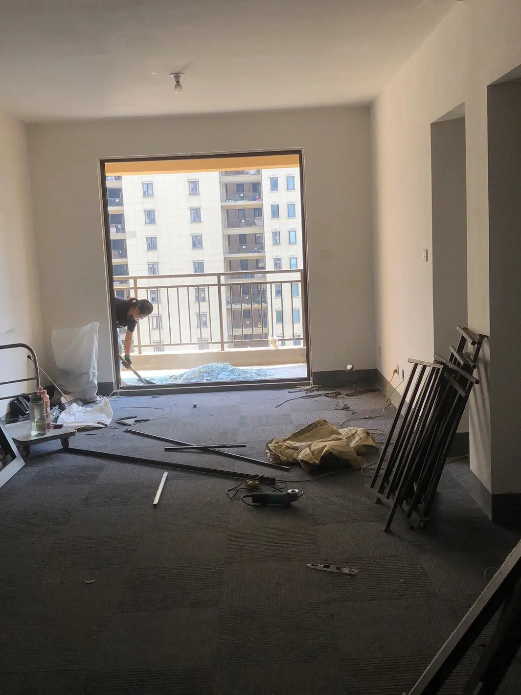 一个124平的房子，中档装修一共花了多少？我给大家打个样！

1、设计费：一般来