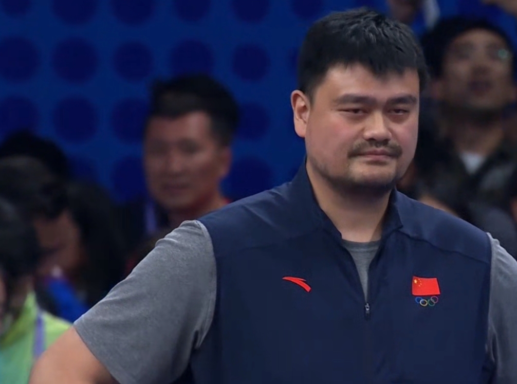 中国男篮被菲律宾20分的大逆转，无缘决赛，必须要提到的几个点！

1.朱俊龙和赵