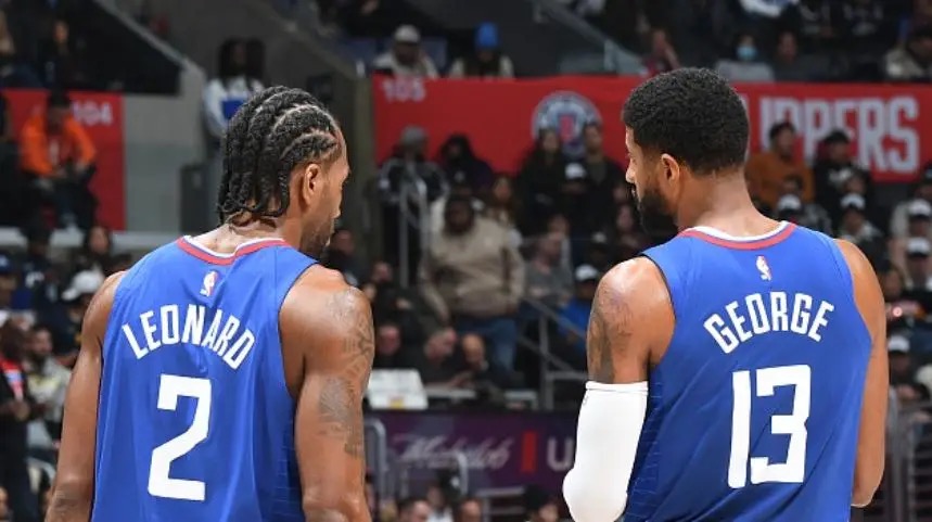 伦纳德完成续约，乔治真是惨了！
根据NBA记者Shams的报道，伦纳德规则内最多