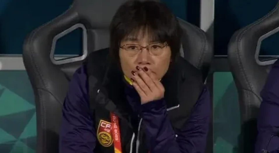 当获悉国际足联直接把奖金打入中国女足个人账户时，让我很震惊，稍后立即觉得很有道理