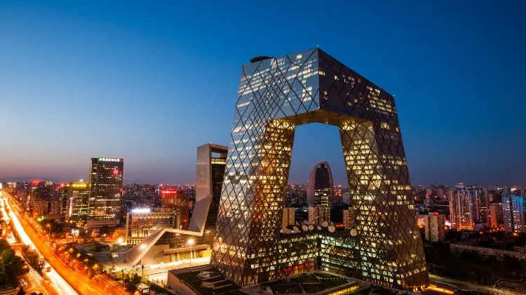 官职最大的央视主持人

1、康辉—- 副处级(52岁)

2、朱军—- 司局级(