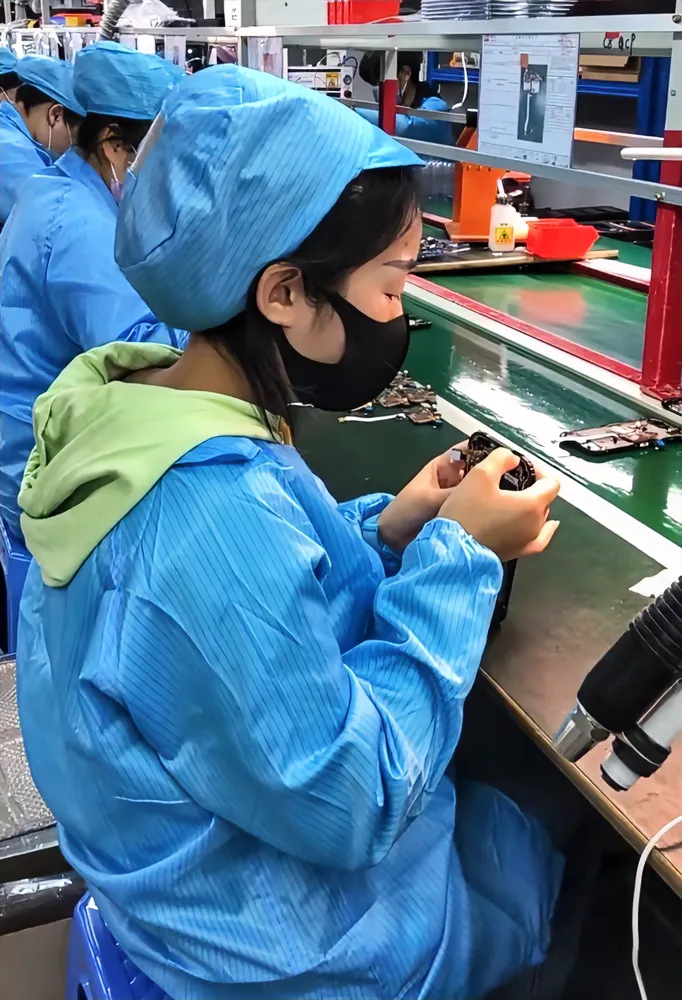 
中国人对中国人下手太狠！每月仅开386元钱！

两名中国老板因在意大利压榨工人