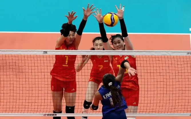 我认为中国女排夺冠慨率不及日本，中国女排主力军的能力勿担心，但是替补队员的实战经
