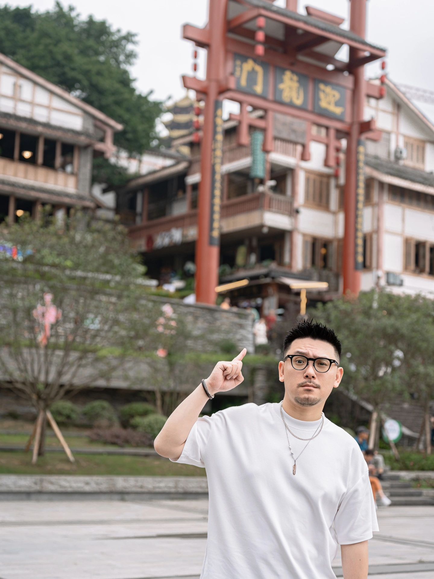 大叔的穿搭，就喜欢简单简约