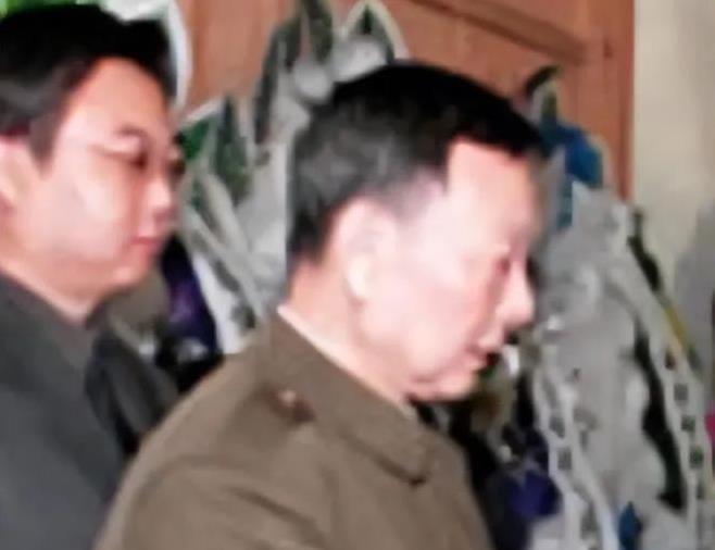 姬鹏飞儿子被判死刑，他四处找人，开国上将怒斥：他就是军中败类
新中国成立后的几十