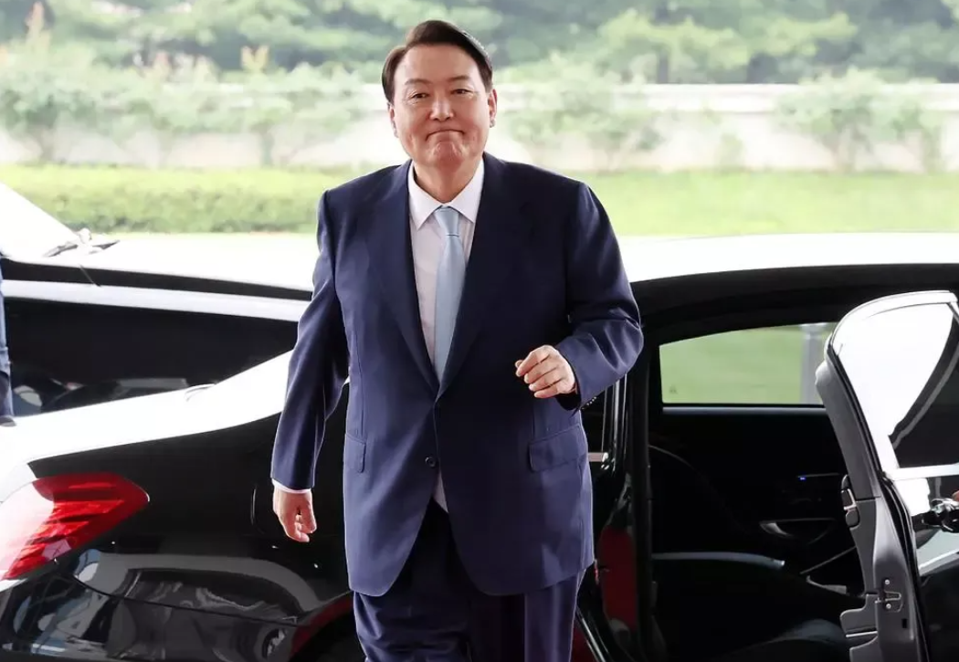 韩国已开始为尹锡悦的媚日外交买单了，据说韩国民众现在购买食盐时已开始注意生产日期