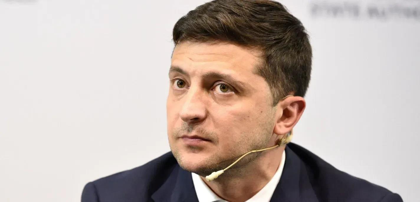 泽连斯基在与到访的拉脱维亚总统林克维奇的联合新闻发布会上称，俄乌克兰必须在西方赢