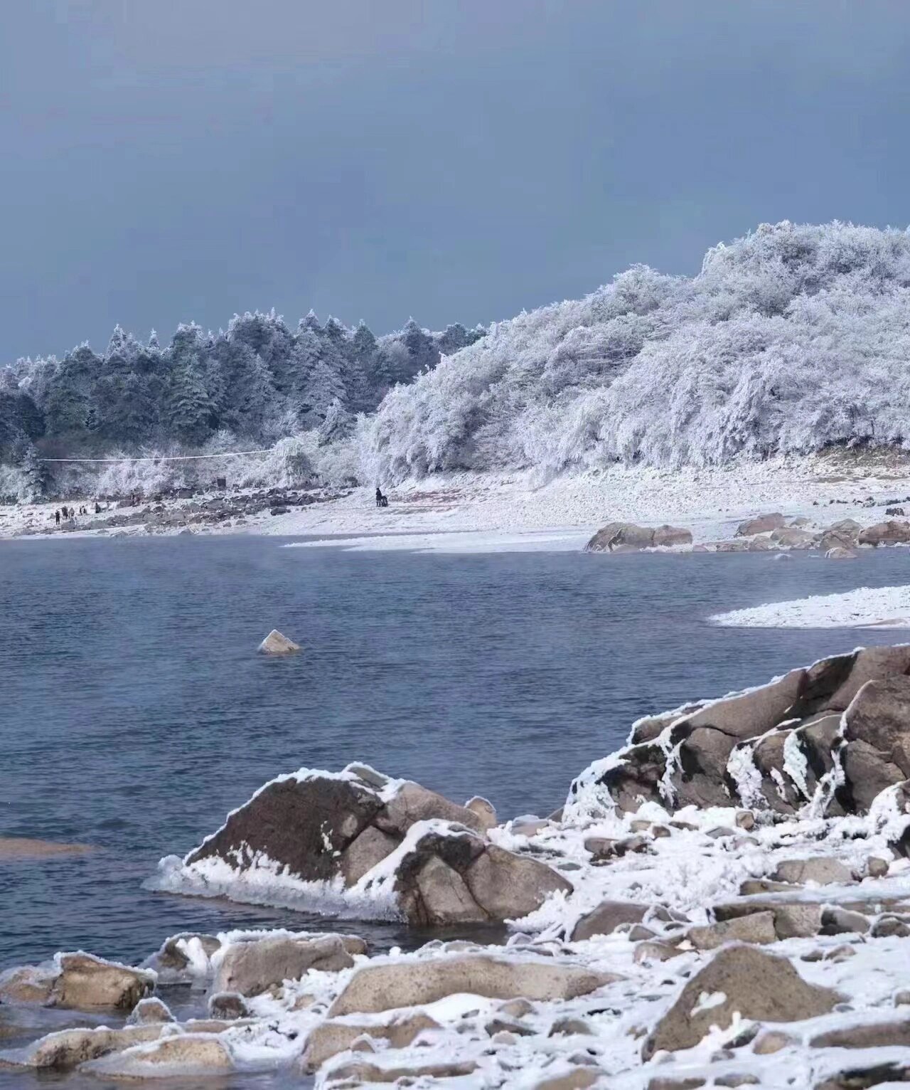 这是江浙沪徒步赏雪天花板吧！浙西天池！