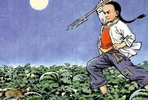 新中国第一版教材的主要编辑如下：语文主编为叶圣陶和吕叔湘；数学主编为华罗庚；英语