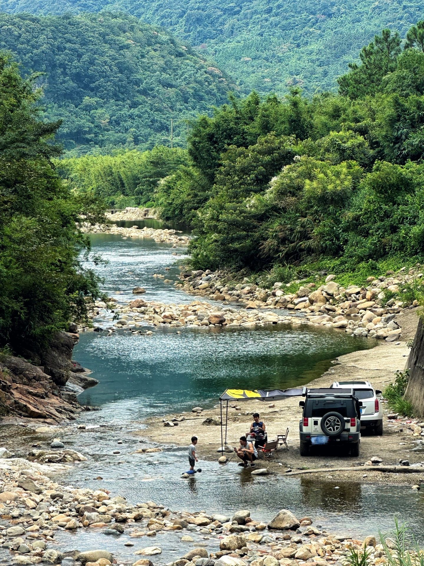 直达溪边 | 溯溪摸鱼才是夏日终点