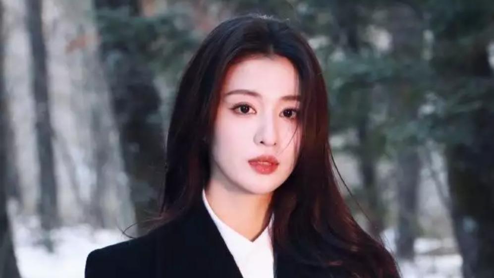 王楚然的风评扭转与素人合影引发热议