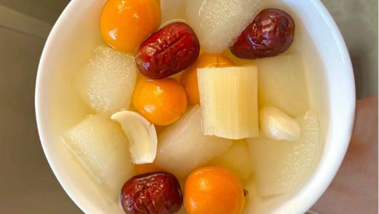 它是“止咳第一名”，简单煮一锅，止咳润肺，来年少生病，别错过