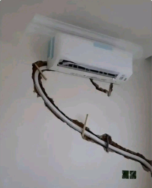 朋友家今天安个空调，吐槽说：“空调才买了2000块，安装却花了1000块！”

