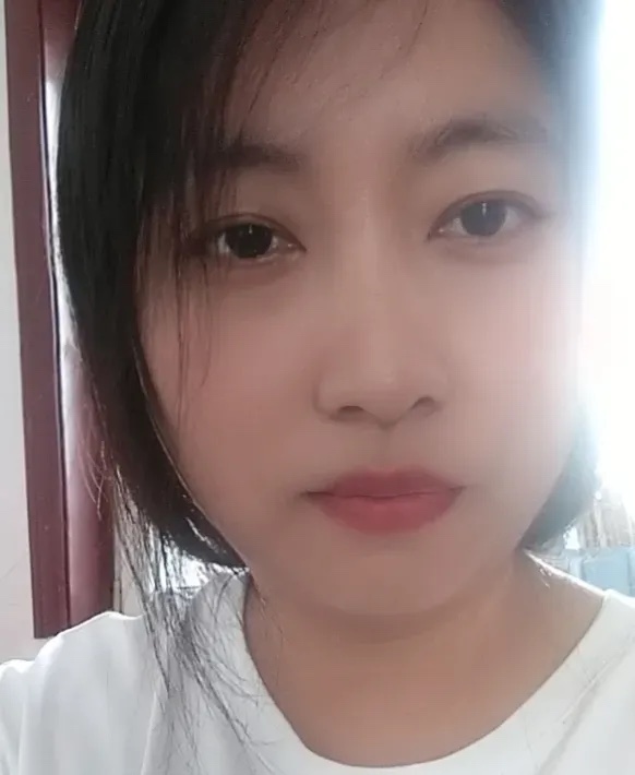 婚姻的那么多年里，
我也想出轨，
想找个人心灵寄托，
可是，没有行动过，
也没有