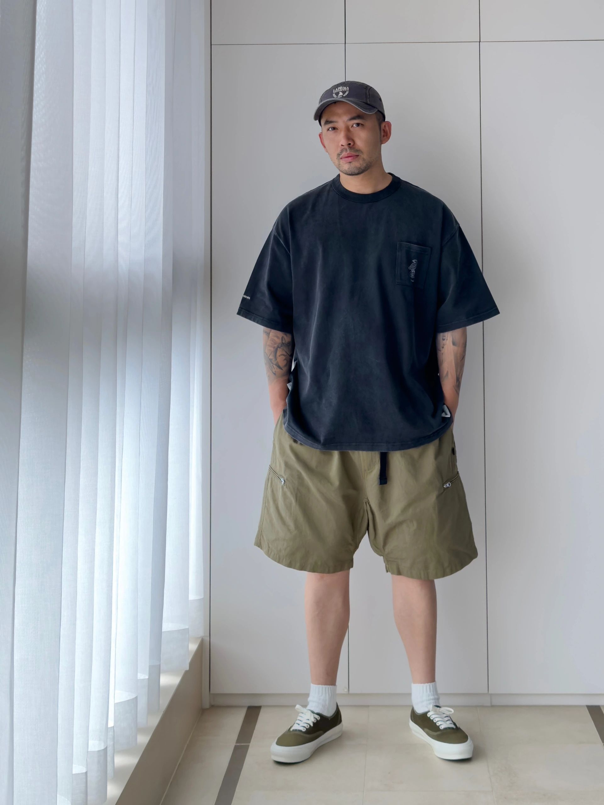 38岁穿搭一件迷人的水洗黑