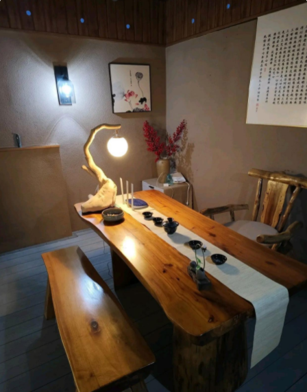 不知道有没有人像我一样，当初买房的时候贪图大套和齐全，想着要有一个书房和茶室，觉