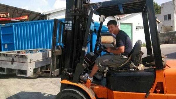 2024年成都如何考叉车司机证，需要掌握哪些技能？