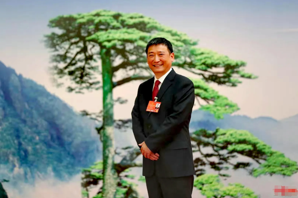 全国‮大人‬代表‮皖赵‬平：吃‮肉狗‬应该‬判刑！

近年来，社会上围绕动物保护