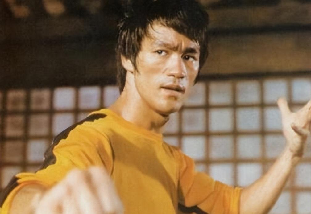 惨死在绯闻艳星床上,50年后,权威医生终于找到李小龙死亡的真相