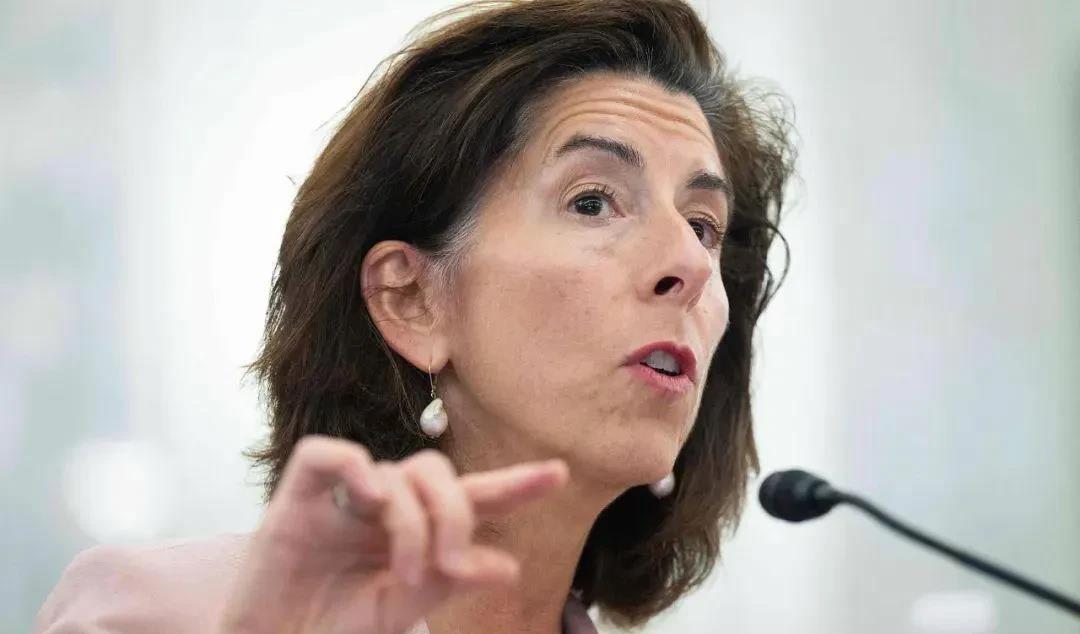 奇葩，近日，美国商务部长雷蒙多竟然提出了一个让人惊掉下巴的要求，她希望华为公开麒
