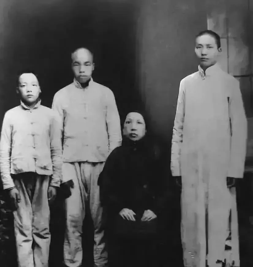 2023年12月26日，是伟大领袖毛主席诞辰130周年纪念日。在纪念日来临之际，