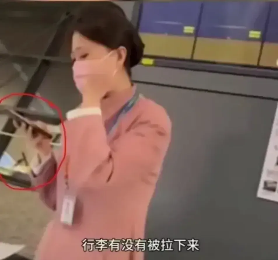 吉祥航空动真格的了，对当值服务人员给出停职处罚，后续可能还有更严厉的处罚，这回只