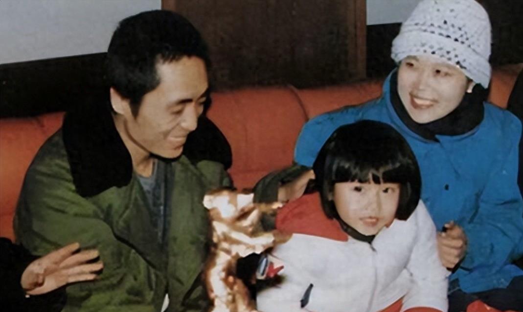 73岁张艺谋与41岁陈婷离婚，被压榨了20年，陈婷总算仍是想开了