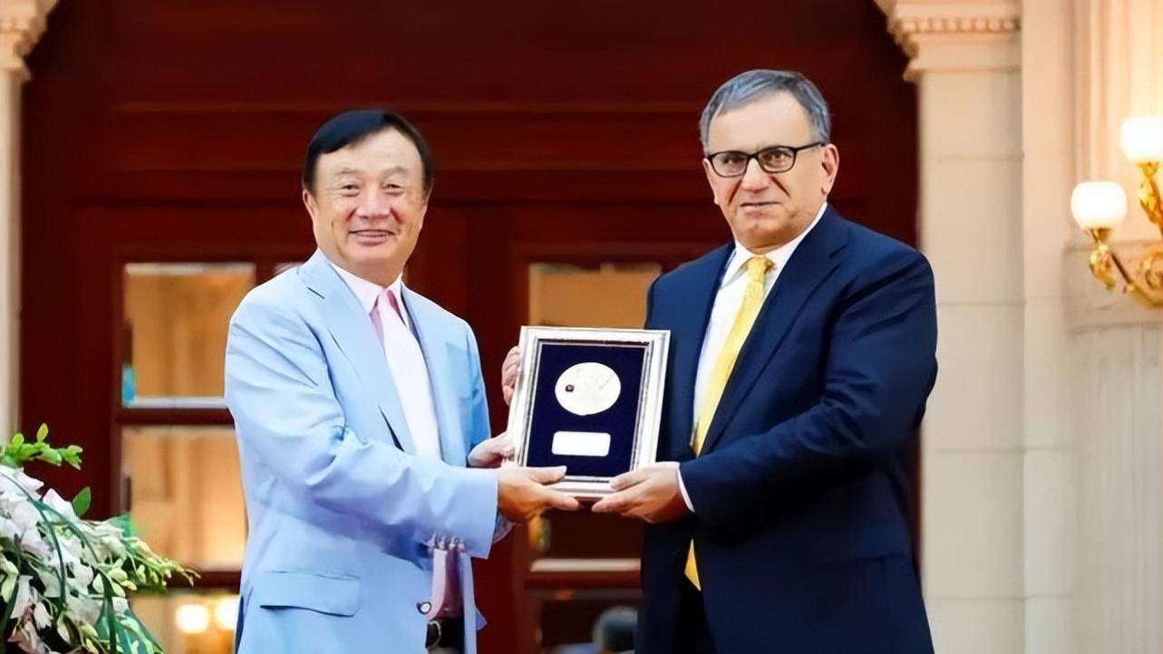 任正非：华为干部政策要灰色一点！某跨国公司总裁评华为：全球唯一用好中国人才和非中国人才