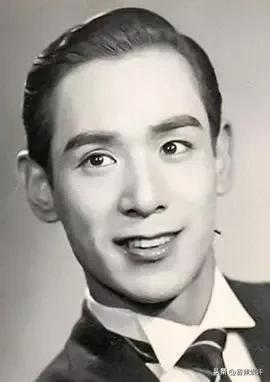 演了38年戏，75岁才靠龙套被观众记住，女儿拿金像奖儿子拿奥斯卡
