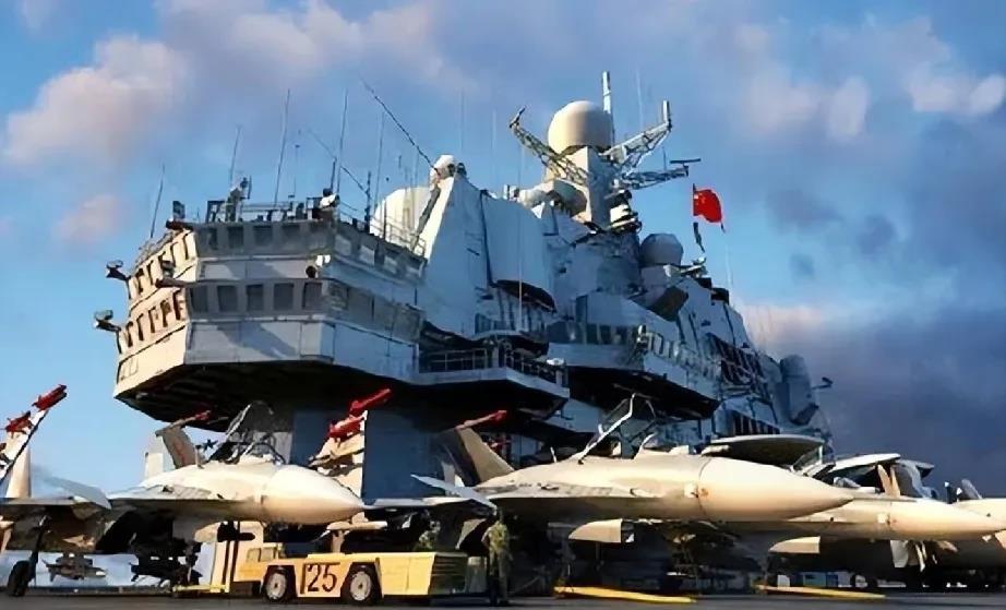 现在不承认中国是超级大国的只有两个半国家，一类人！

欧美是一边倒！中国就是发达