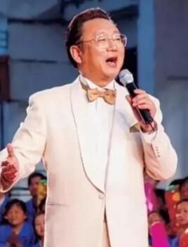 一个消息实在令人失望。蒋大为近日在加拿大举办演唱会。他以为自己可以赚很多钱，没想