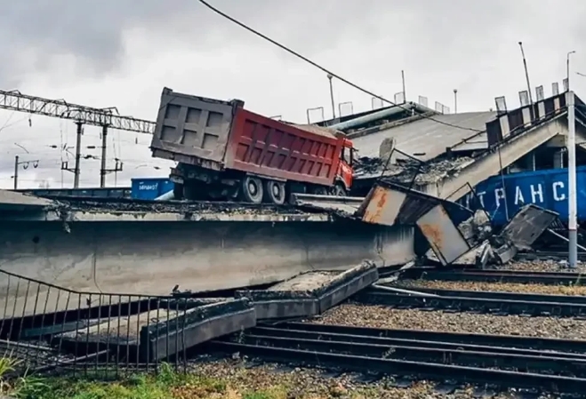 突发新闻，乌克兰特工炸毁了连接中俄的重要铁路隧道——贝阿铁路。据俄罗斯媒体报道，