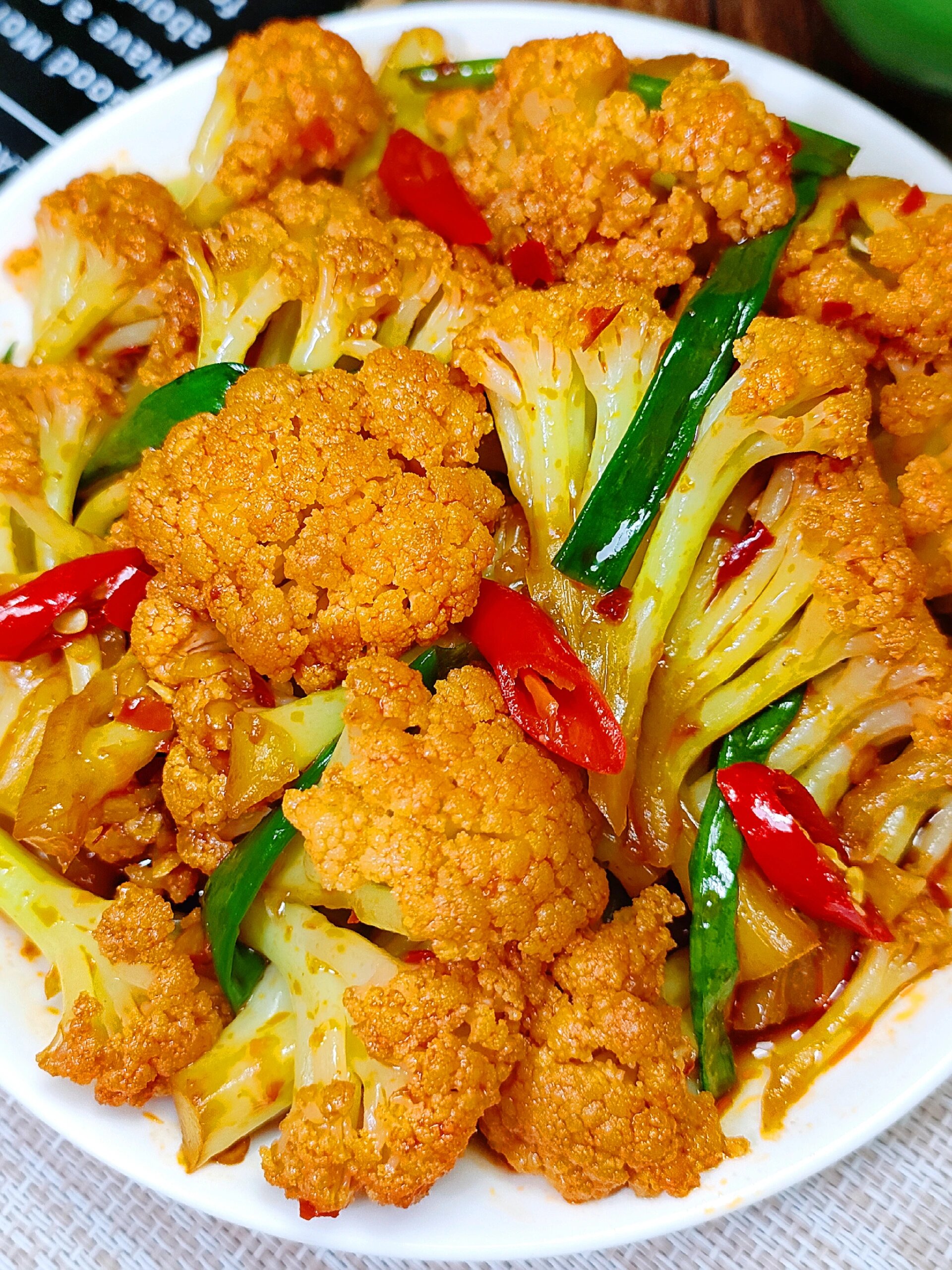 家常素炒干锅花菜，巨下饭

十分钟就能搞定一盘干锅花菜，做法超简单，花菜脆脆嫩嫩