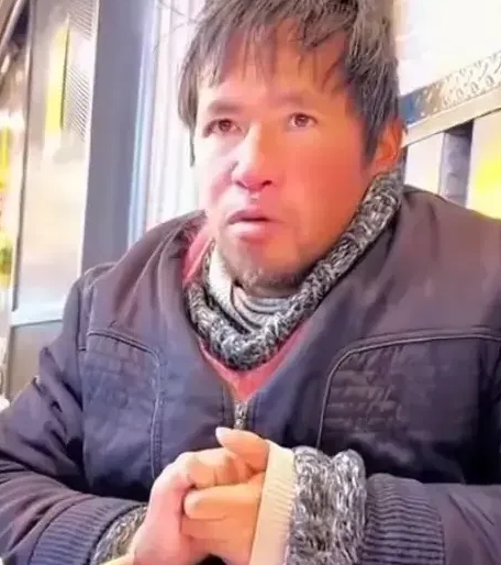 炒作此人的目的，其实就是想让中国政府承认双重国籍，为大批80.90.00年代移民