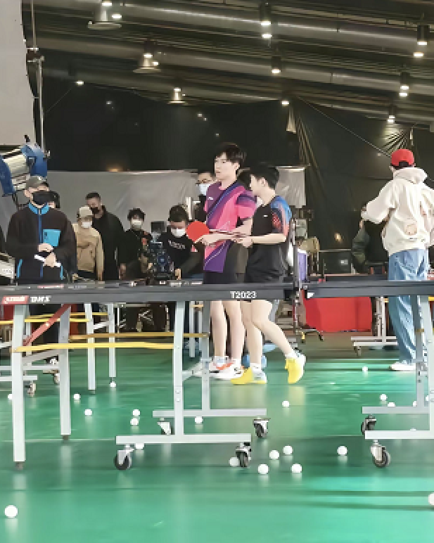 赞助商赚翻！孙颖莎王楚钦一起拍广告，球迷表态：必须支持
孙颖莎和王楚钦在国际乒联