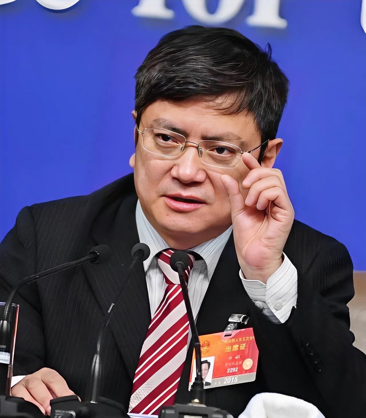 这段话又不知道要触动多少人的利益！

郑强说，
再不强调大学生的知识创新，
不把