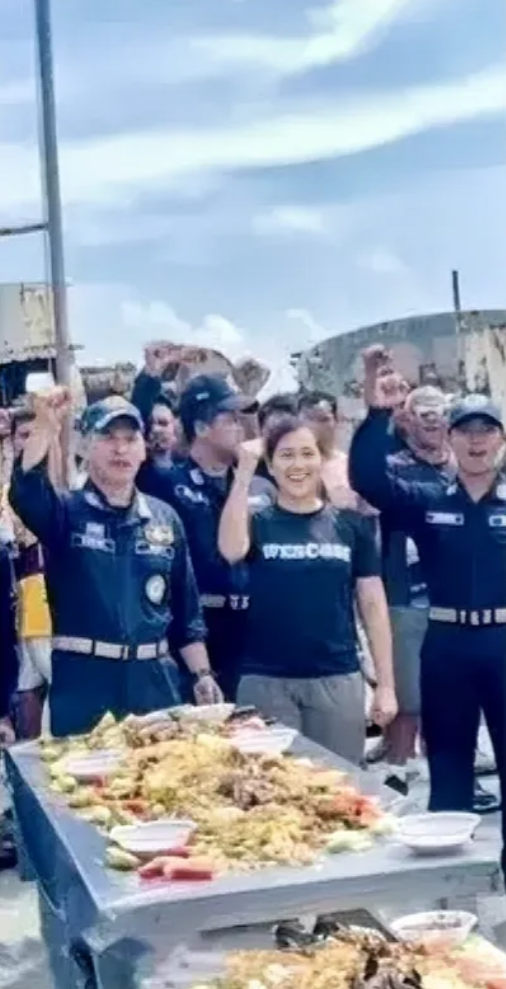 经过成功的努力，菲律宾舰船成功将急需的生活用品送达仁爱礁，这无疑让驻守在那里的菲