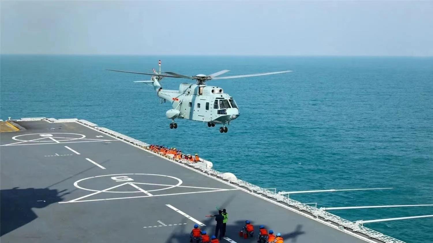 国内现役舰载直升机未来会有哪些登上两栖攻击舰