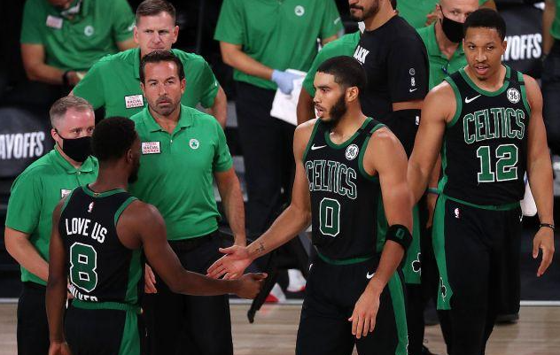 随着步行者122:112淘汰凯尔特人，不出意外NBA季中赛走势如下：
国王124