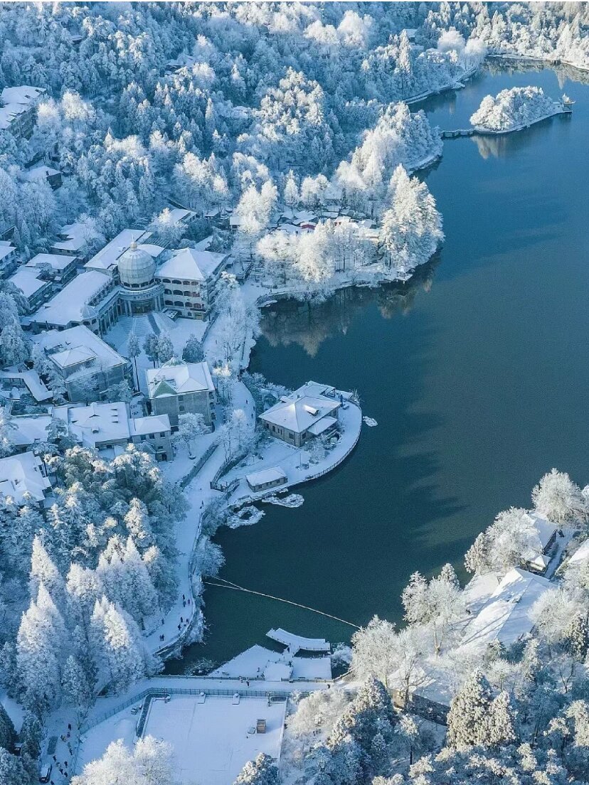 庐山，简直就是南方看雪的天花板