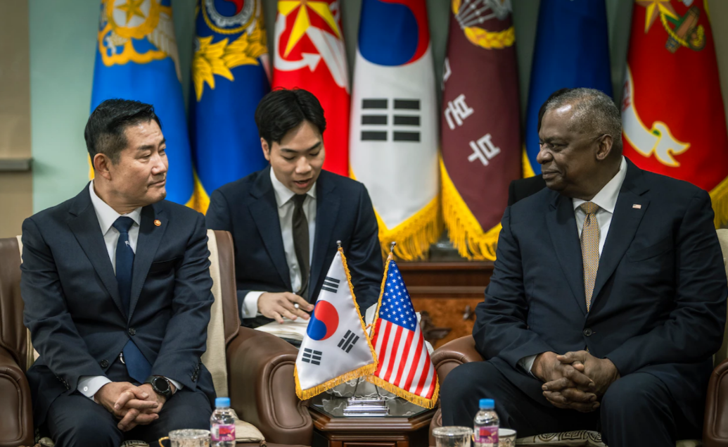 近日，美国防长奥斯汀在访问韩国时说：“美国军队是世界上最强大的军队”。
他说的也