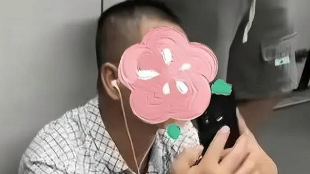 今年毕业的同学们恨死了躲在山西老家的张薇