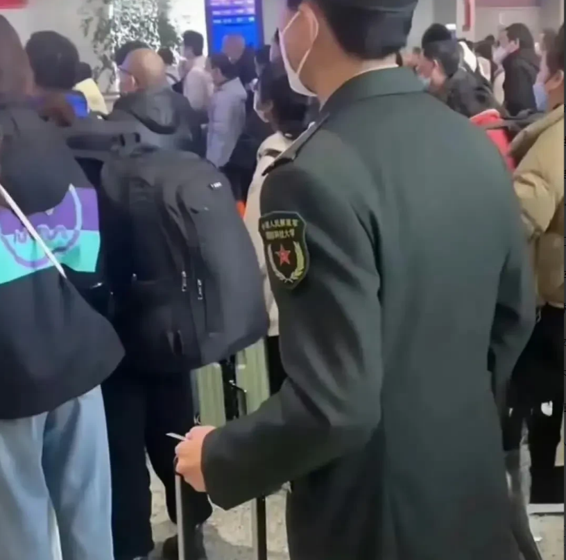 这所学校和清华北大相比如何？
