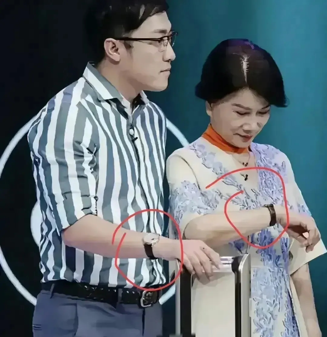 囗含明珠，进出自如！王自如和董明珠戴的这款情侣手表多少钱？
钱钟书：老年人谈恋爱