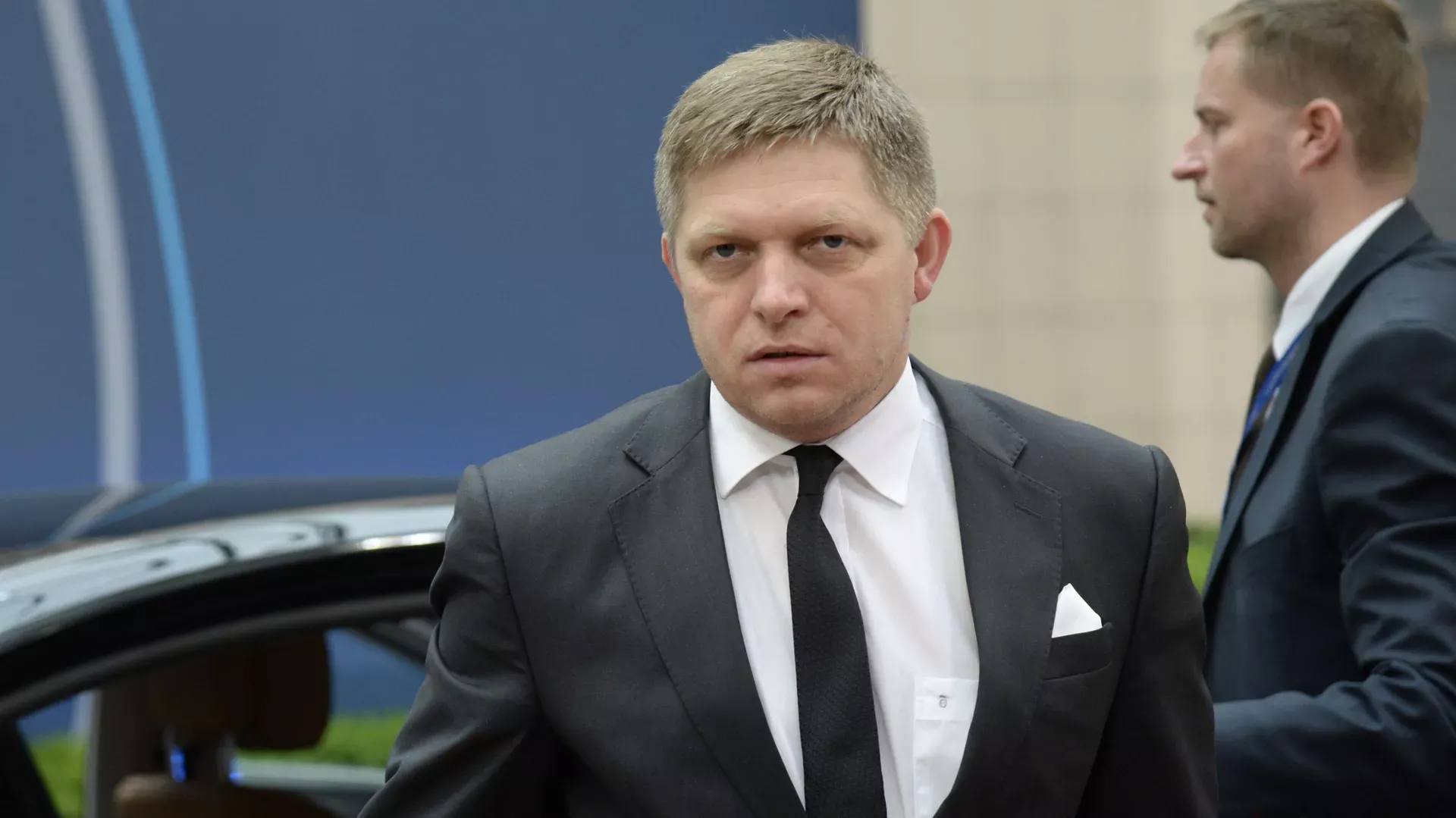 斯洛伐克态度坚决，谁的面子也不给。

当地时间24日，斯洛伐克总理菲佐在会见捷克