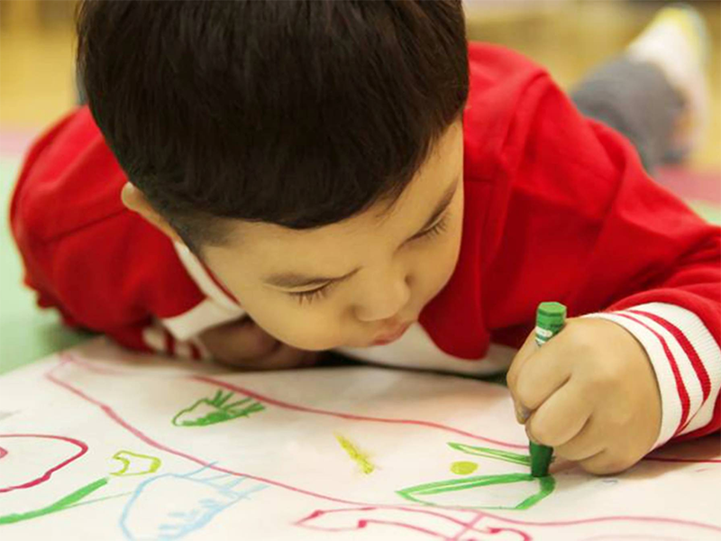 #宝妈育儿交流#    小编家里的小侄女过年寒假的时候也需要做一份手抄报。了解到