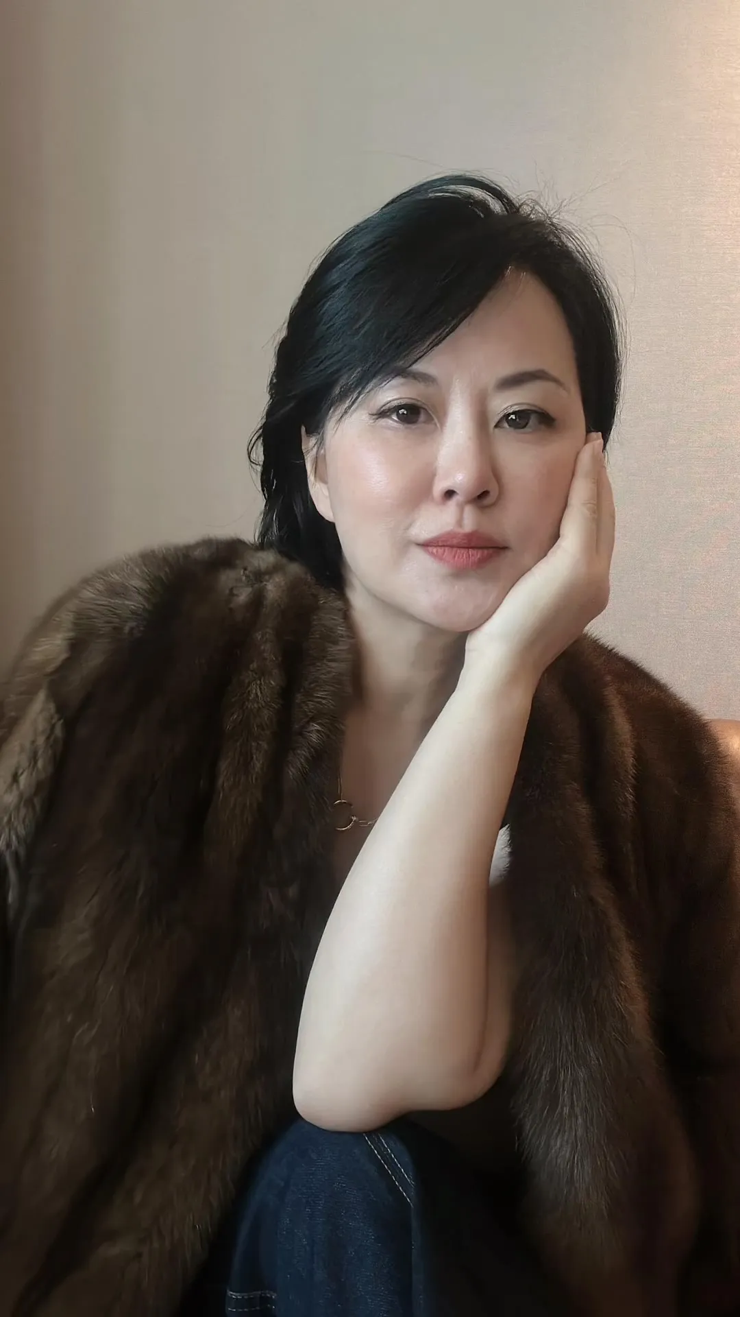 40岁的李姐，依然风韵犹存。