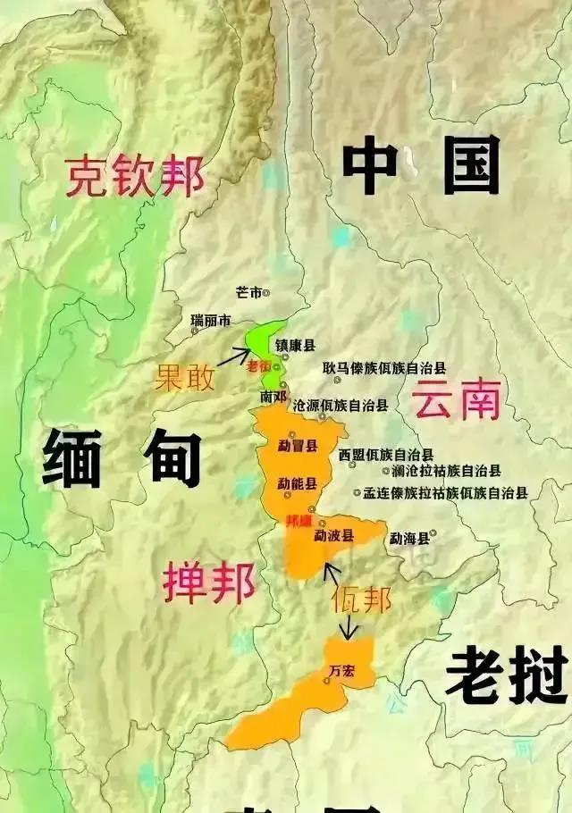 我读初二时，英语老师嫁给了英国人，辞去工作移民英国。多年后，我在路上偶遇她和丈夫
